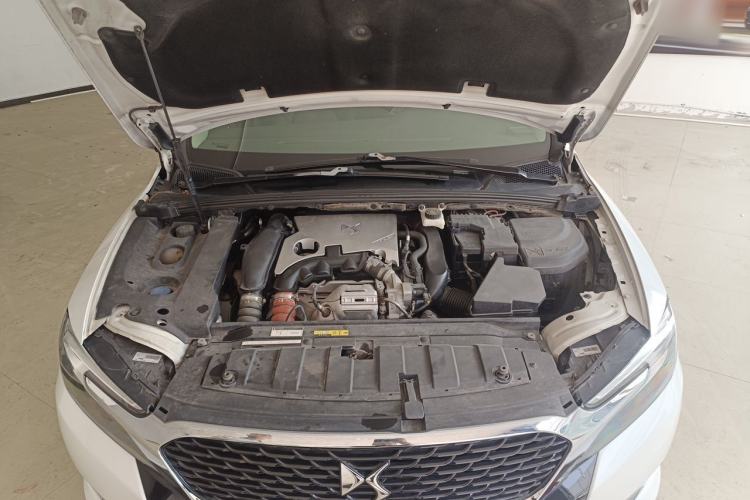 Used DS 5LS 2016 1.6T Elegant Edition THP160 Engine Bay
