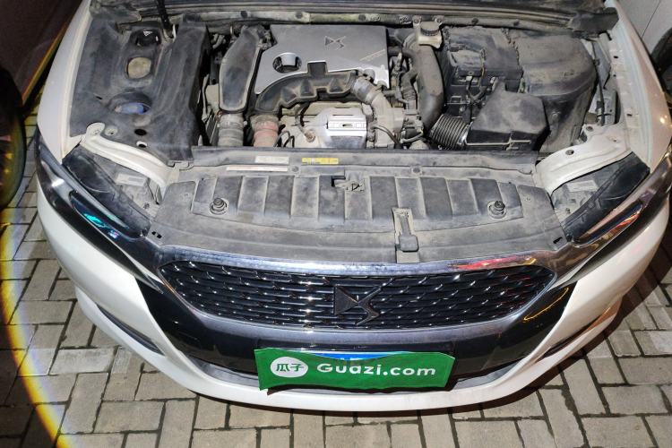 Used DS 5LS 2016 1.6T Style Edition THP160 Engine Bay