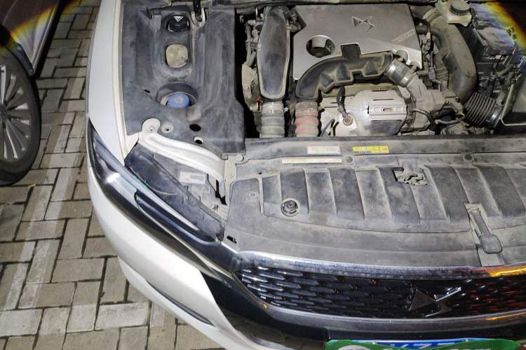 Used DS 5LS 2016 1.6T Style Edition THP160 Engine Bay Right