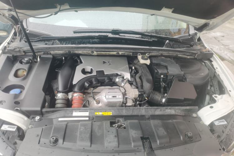 Used DS 5LS 2016 1.6T Style Edition THP160 Engine Bay