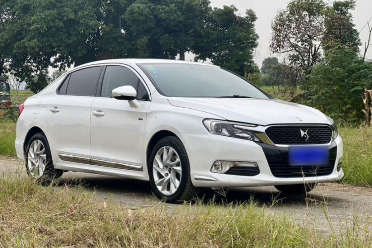 Used DS 5LS 2016 1.6T Style Edition THP160 Exterior 2