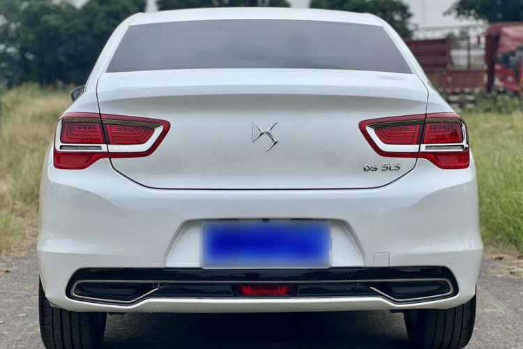 Used DS 5LS 2016 1.6T Style Edition THP160 Exterior 6