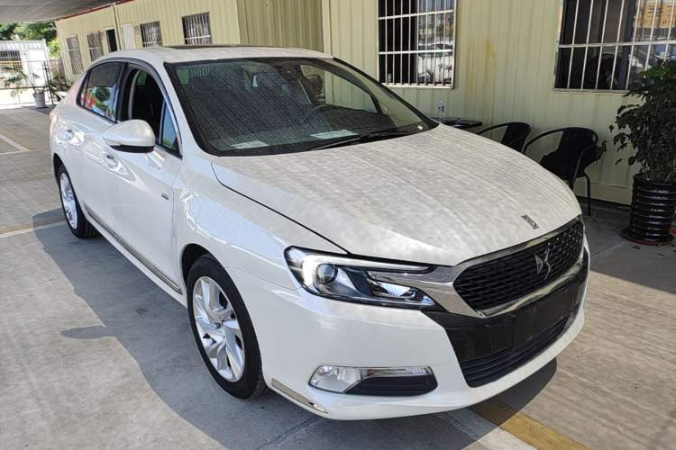 Used DS 5LS 2016 1.6T Style Edition THP160 Front Right 45 Deg