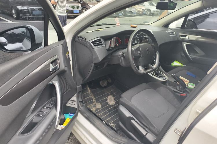 Used DS 5LS 2016 1.6T Style Edition THP160 Interior 3