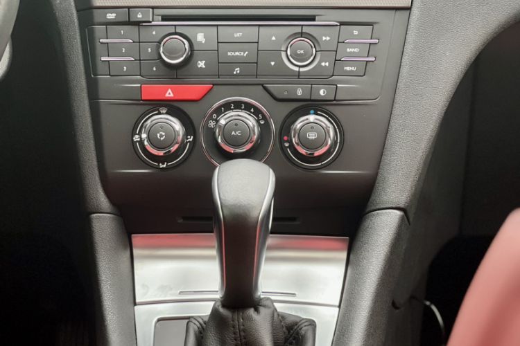 Used DS 5LS 2016 1.6T Style Edition THP160 Interior 6