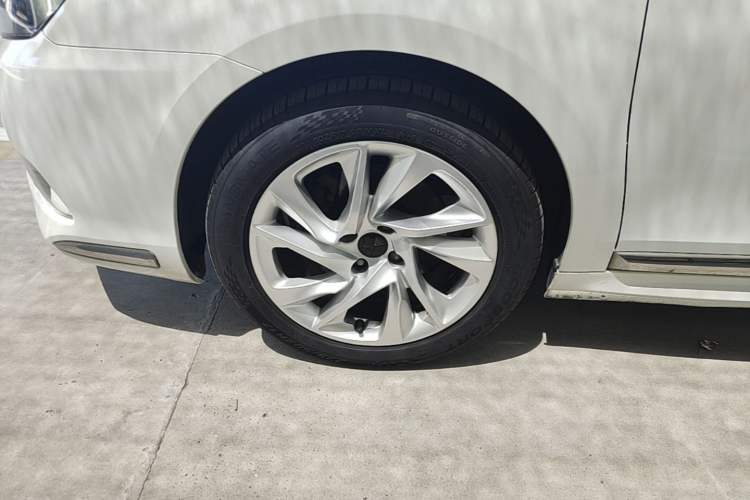 Used DS 5LS 2016 1.6T Style Edition THP160 Left Front Wheel Hub