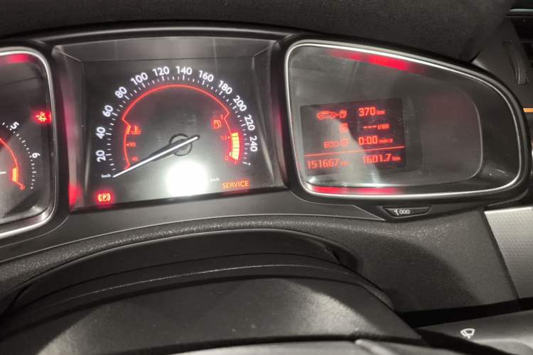 Used DS 5LS 2016 1.6T Style Edition THP160 Odometer Close Up