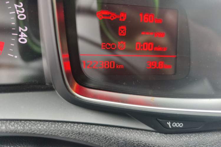 Used DS 5LS 2016 1.6T Style Edition THP160 Odometer Close Up