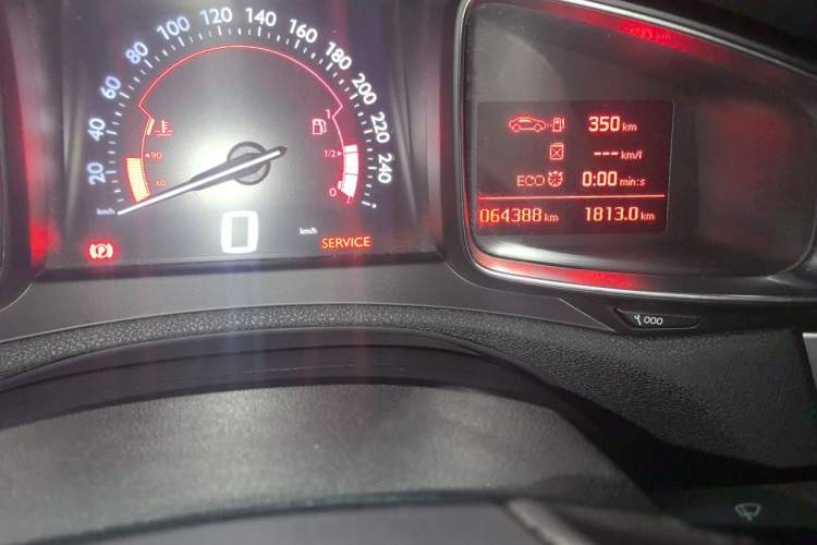 Used DS 5LS 2016 1.6T Style Edition THP160 Odometer Close Up