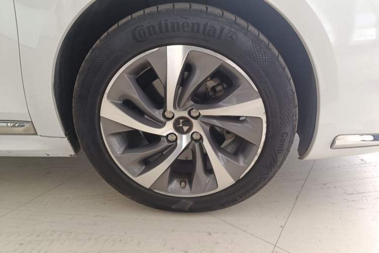 Used DS 5LS 2016 1.6T Elegant Edition THP160 Right Front Wheel Hub