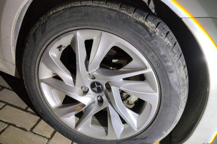 Used DS 5LS 2016 1.6T Style Edition THP160 Right Front Wheel Hub