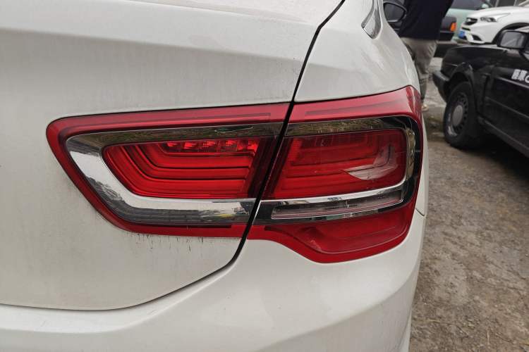 Used DS 5LS 2016 1.6T Luxury Edition THP160 Right Rear Taillight