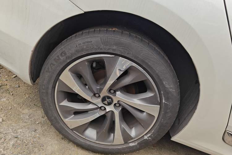Used DS 5LS 2016 1.6T Luxury Edition THP160 Right Rear Wheel Hub