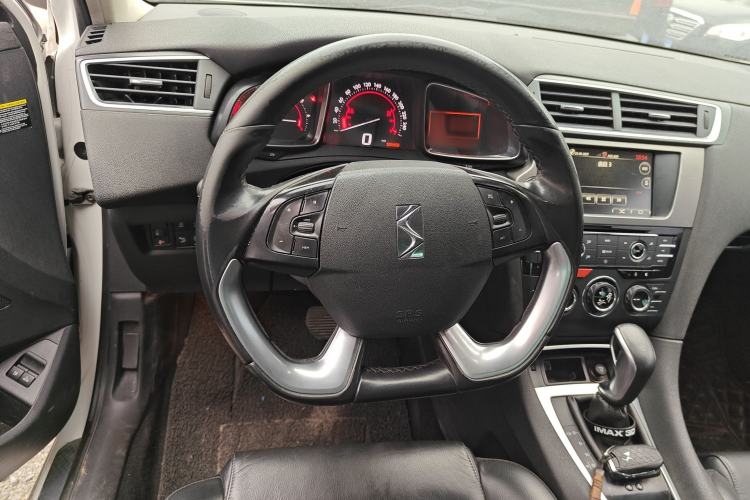 Used DS 5LS 2016 1.6T Luxury Edition THP160 Steering Wheel