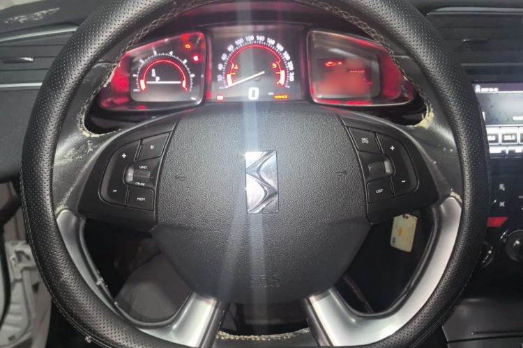 Used DS 5LS 2016 1.6T Style Edition THP160 Steering Wheel