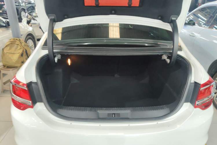 Used DS 5LS 2016 1.6T Style Edition THP160 Trunk
