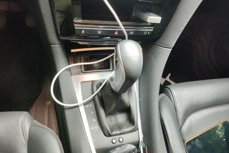 Used DS 5LS 2018 30THP Fashion Model Gear Lever