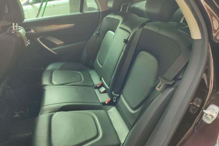 Used DS 5LS 2018 30THP Fashion Model Interior 4