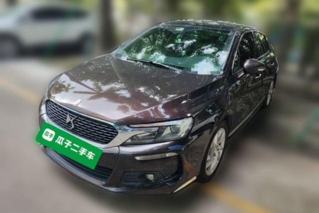 Used DS 5LS 2018 30THP Fashion Model