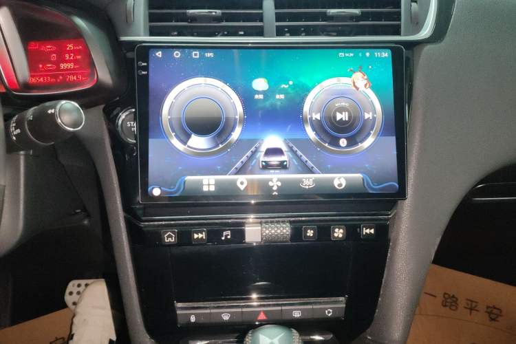 Used DS 5LS 2018 30THP Prestige Edition Audio And AC Panel