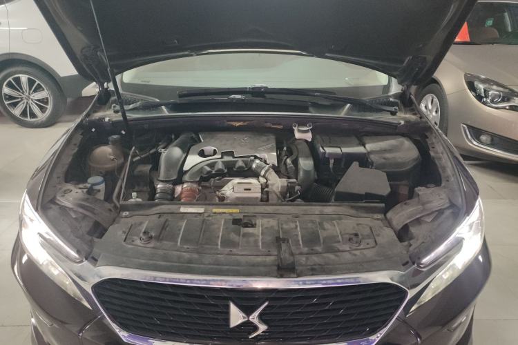 Used DS 5LS 2018 30THP Prestige Edition Engine Bay