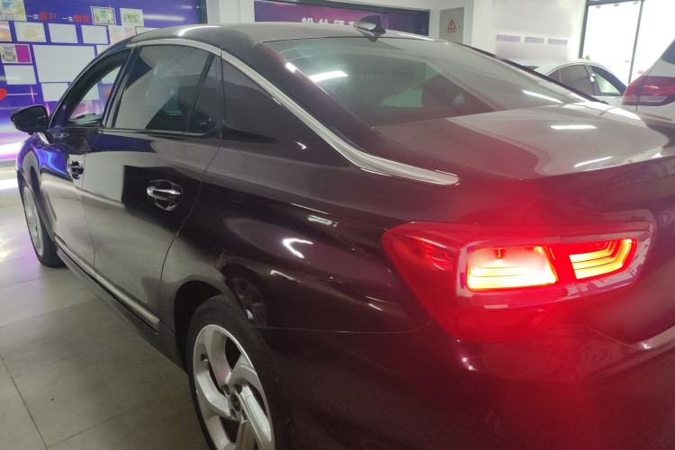 Used DS 5LS 2018 30THP Prestige Edition Exterior 3