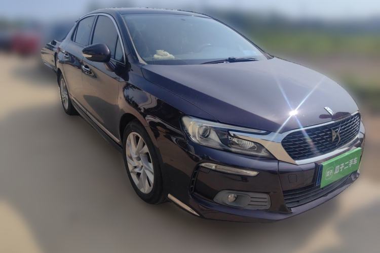 Used DS 5LS 2018 30THP Prestige Edition Front Right 45 Deg