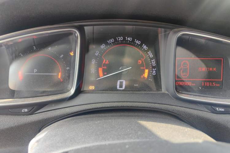 Used DS 5LS 2018 30THP Prestige Edition Instrument Cluster