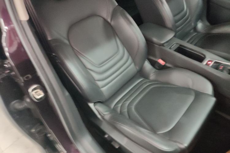 Used DS 5LS 2018 30THP Prestige Edition Right Front Seat