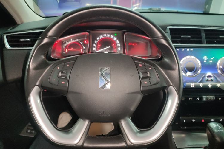 Used DS 5LS 2018 30THP Prestige Edition Steering Wheel