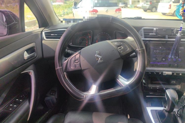 Used DS 5LS 2018 30THP Prestige Edition Steering Wheel