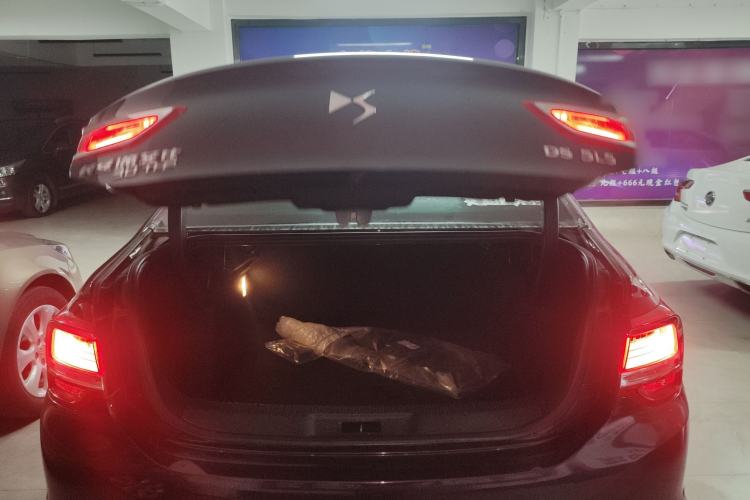 Used DS 5LS 2018 30THP Prestige Edition Trunk