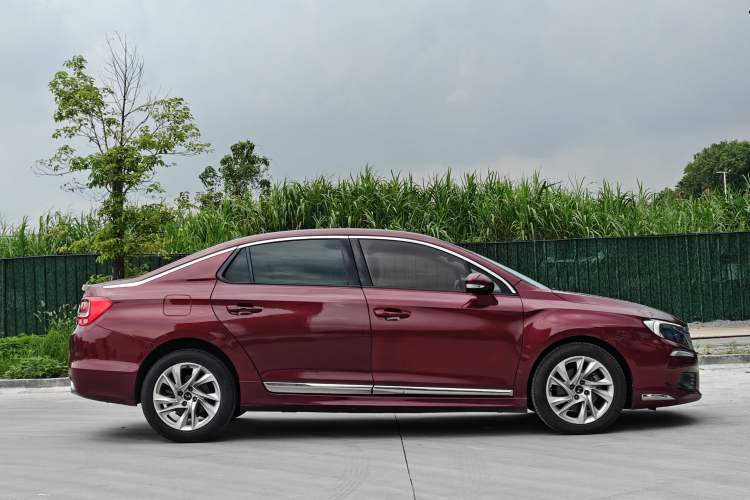Used DS 5LS 2018 30THP Fashion Model Exterior 3
