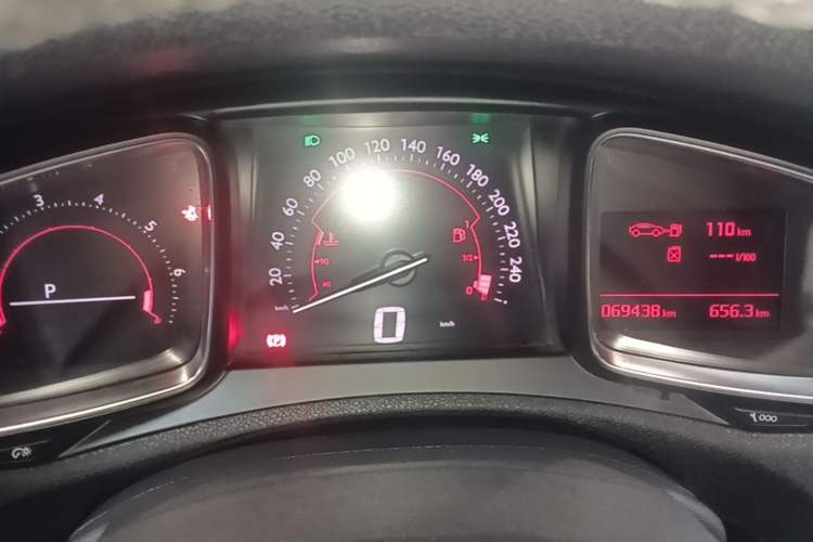 Used DS 5LS 2018 30THP Prestige Edition Instrument Cluster