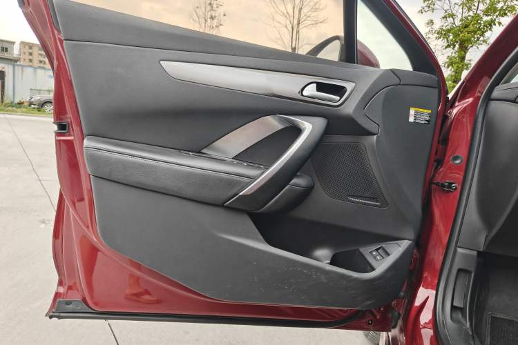 Used DS 5LS 2018 30THP Fashion Model Interior 5