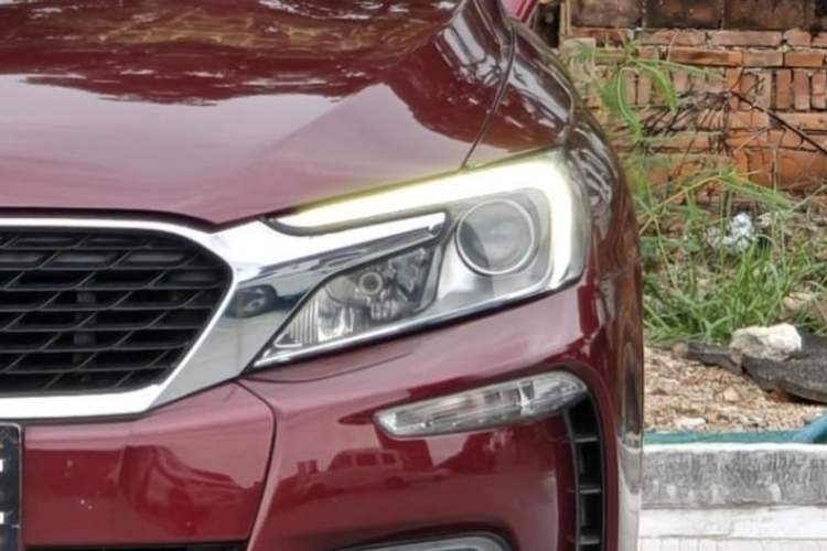 Used DS 5LS 2018 30THP Fashion Model Left Front Headlight