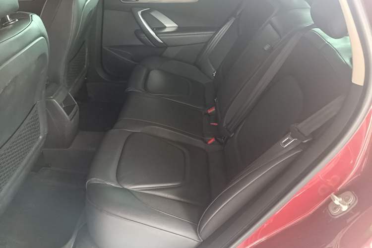 Used DS 5LS 2018 30THP Fashion Model Left Rear Seat
