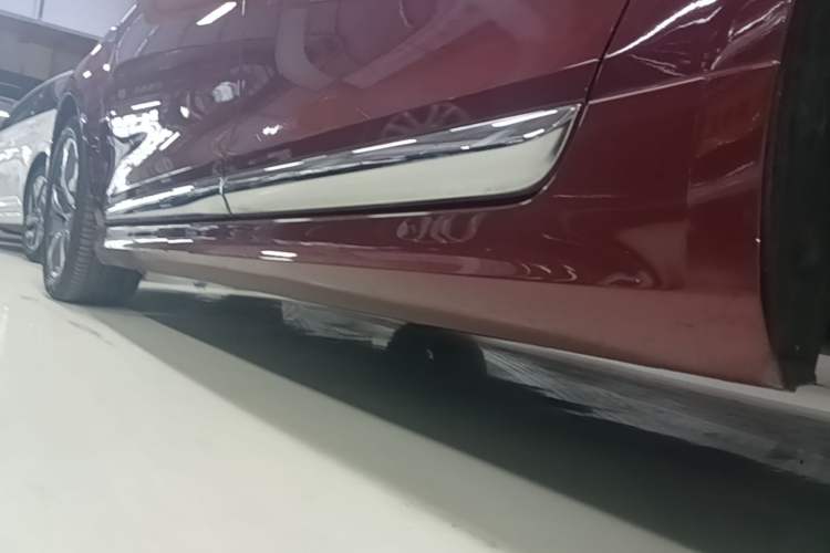 Used DS 5LS 2018 30THP Prestige Edition Left Side Sill
