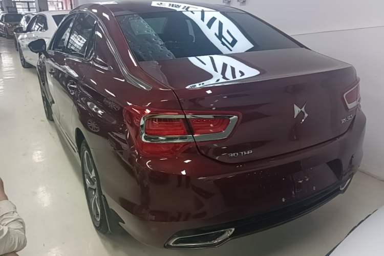 Used DS 5LS 2018 30THP Prestige Edition Rear Left 45 Deg