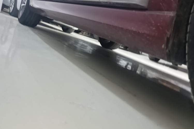 Used DS 5LS 2018 30THP Prestige Edition Right Side Sill