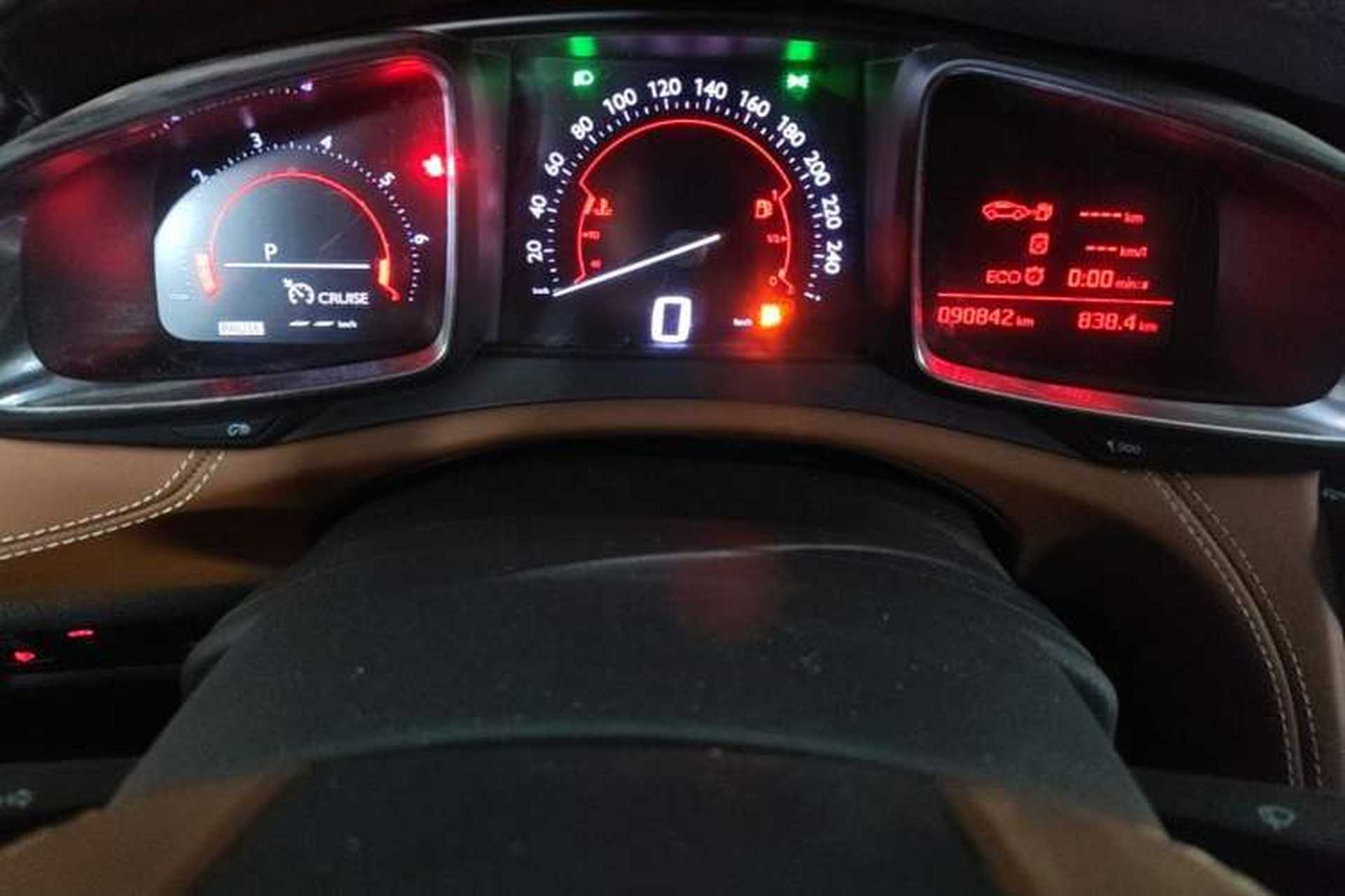Used DS 5LS 2018 30THP Prestige Edition Instrument Cluster