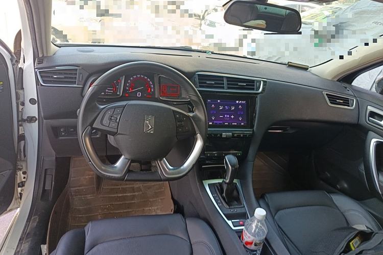Used DS 5LS 2018 30THP Prestige Edition Interior 2