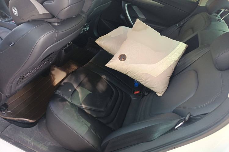 Used DS 5LS 2018 30THP Prestige Edition Interior 4