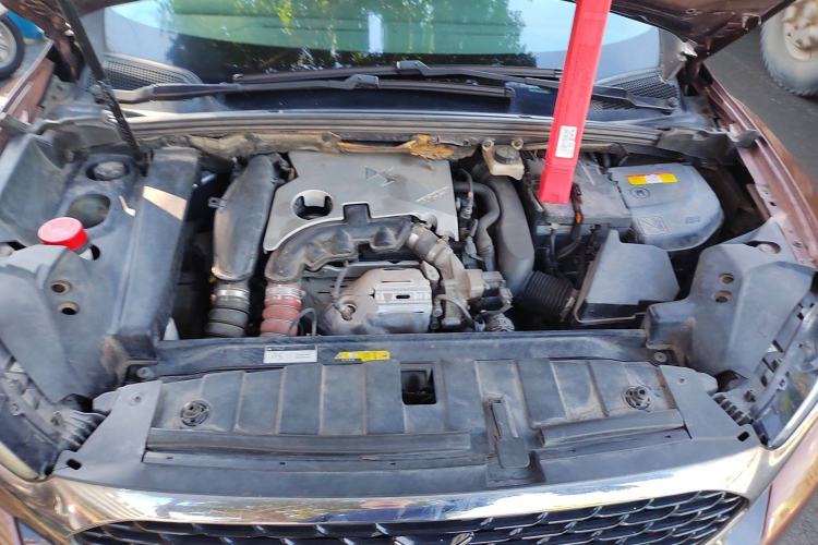 Used DS 6 2016 1.6T Luxury Edition THP160 Engine Bay