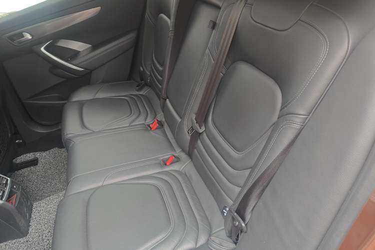 Used DS 6 2014 1.6T Luxury Edition THP160 Left Rear Seat