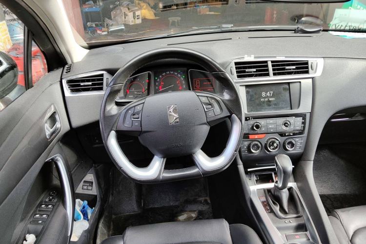 Used DS 6 2014 1.6T Luxury Edition THP160 Steering Wheel