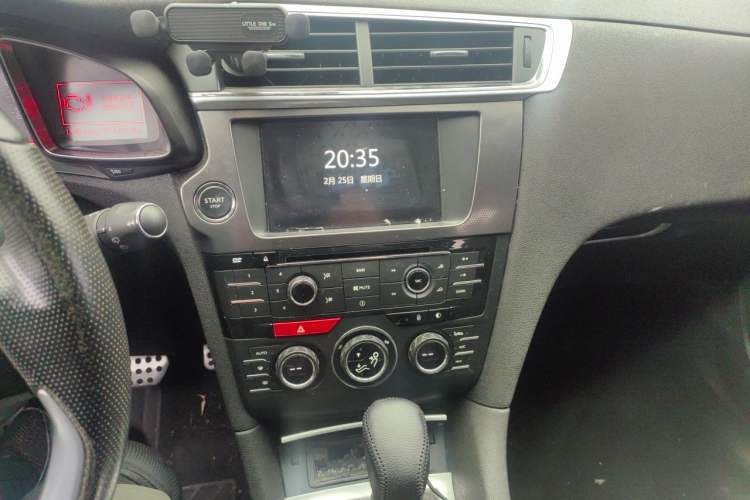 Used DS 6 2014 1.6T Luxury Edition THP200 Audio And AC Panel