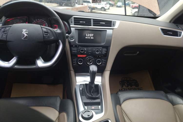 Used DS 6 2014 1.6T Luxury Edition THP160 Audio And AC Panel