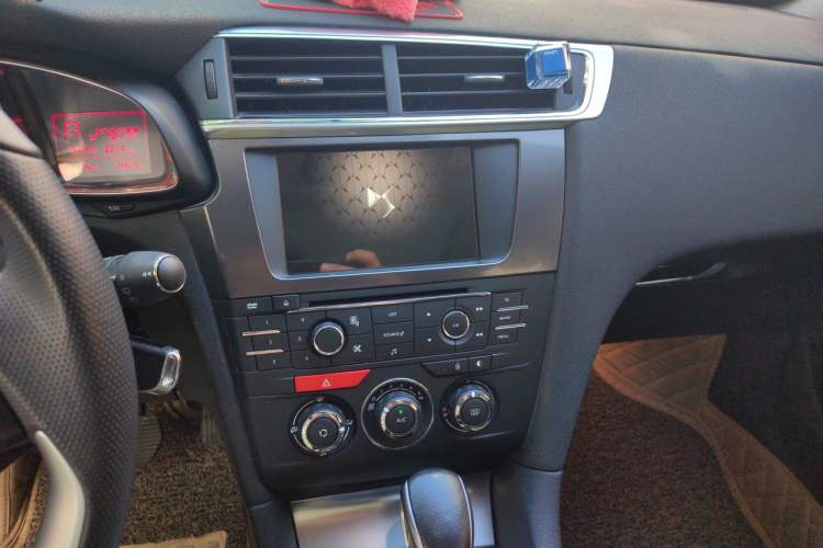 Used DS 6 2014 1.6T Elegant Version THP160 Audio And AC Panel