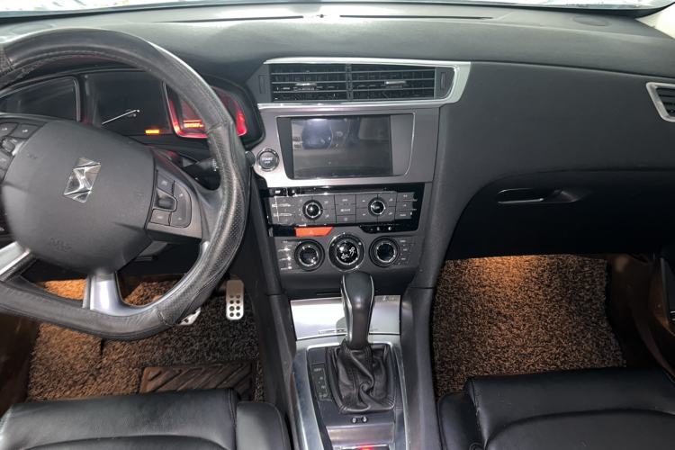 Used DS 6 2014 1.6T Luxury Edition THP200 Audio And AC Panel